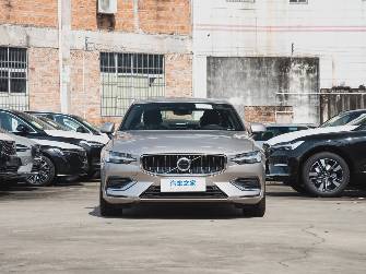 Volvo S60 II Рестайлинг 1.5 AT