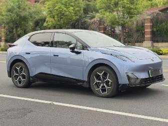 Lynk & Co Z20 Electro AT