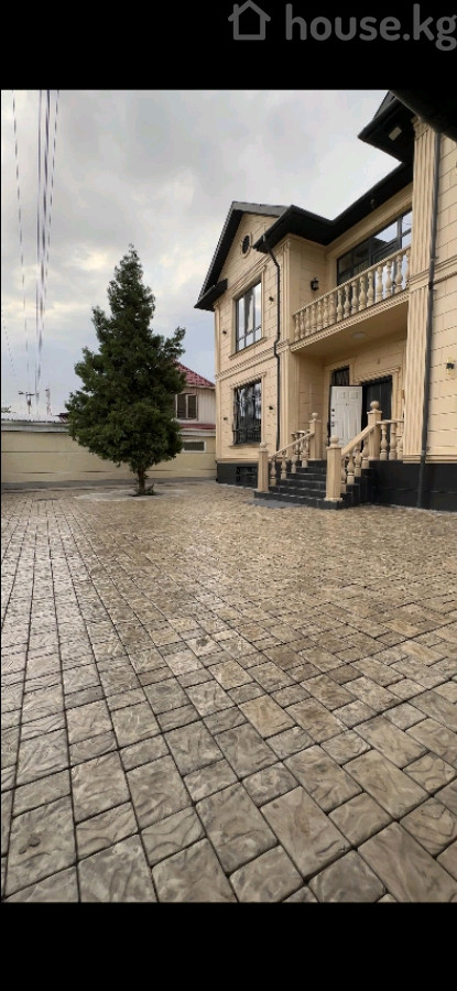Дом, 4-комн., 260 м2