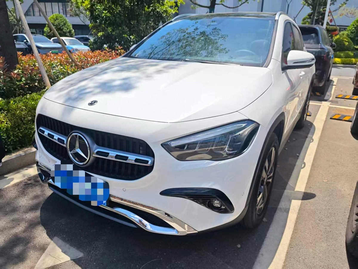 Mercedes-Benz GLA II (H247) Рестайлинг 200 1.3 AMT