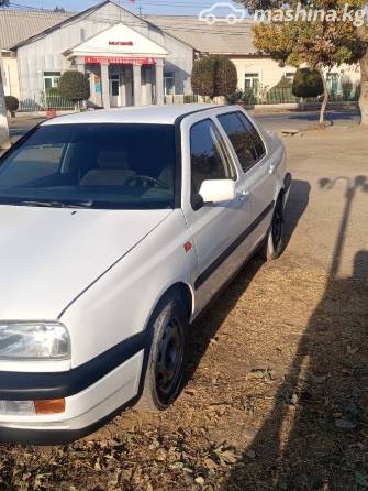 Volkswagen Vento 1.8 MT