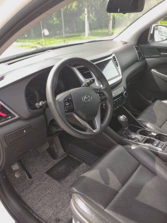 Hyundai Tucson III 2.0d AT