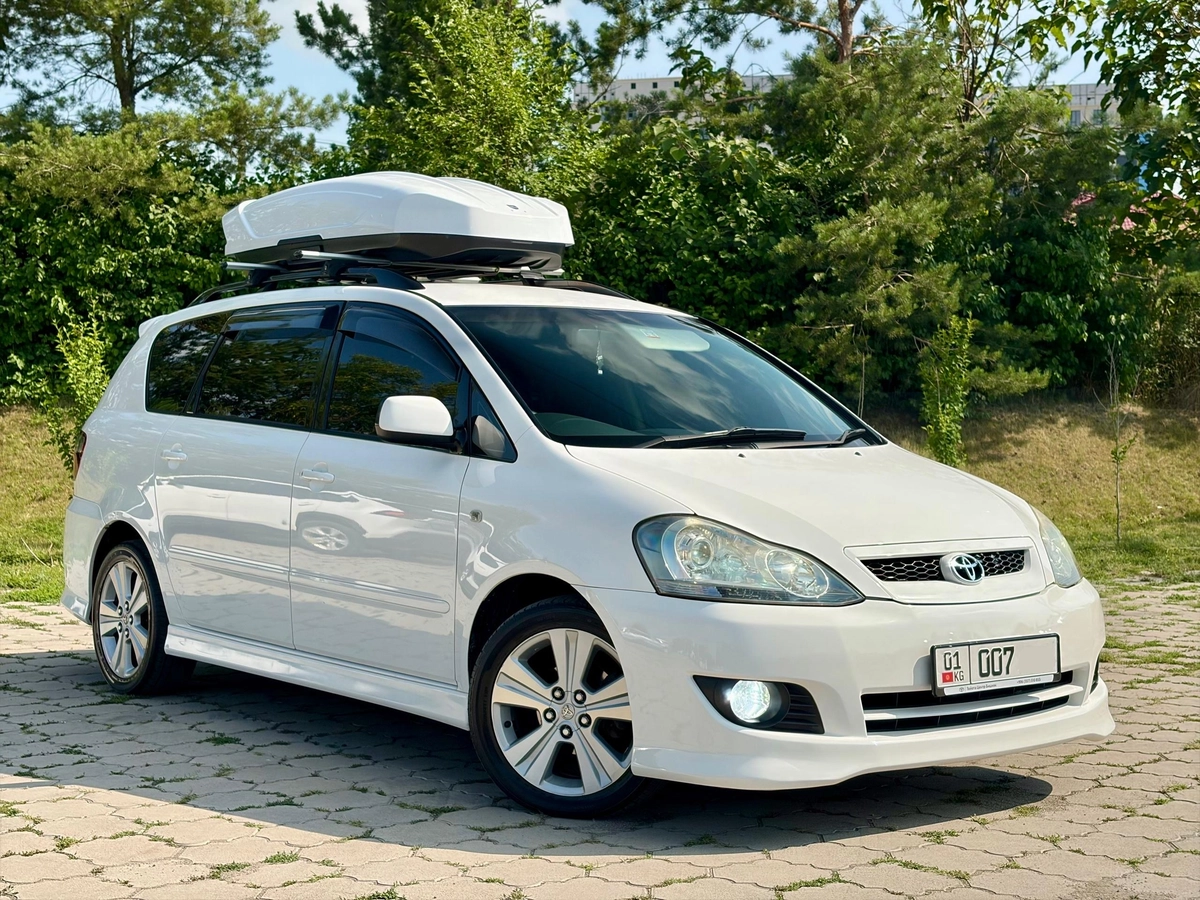 Toyota Ipsum II (M20) Рестайлинг 2.4 AT 4WD