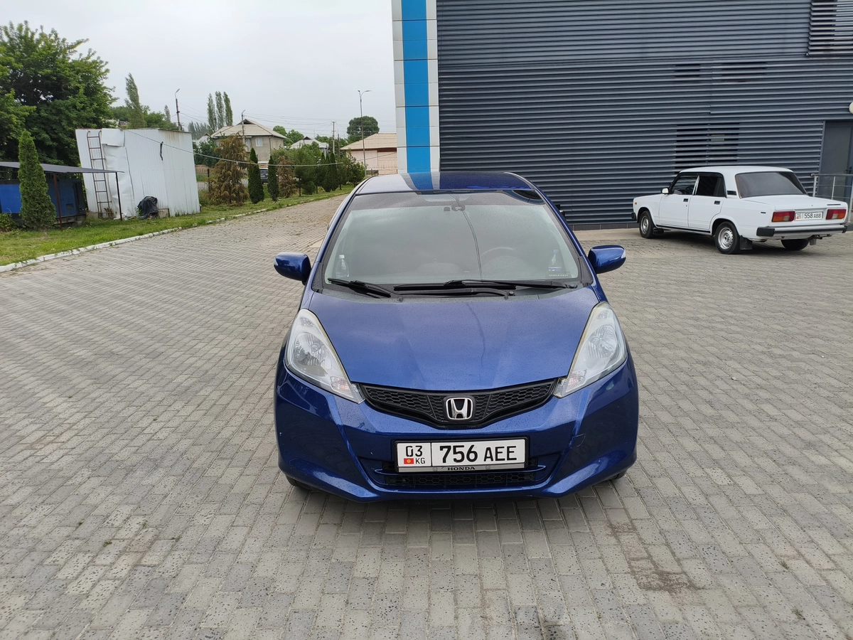 Honda Jazz II Рестайлинг 1.3 CVT
