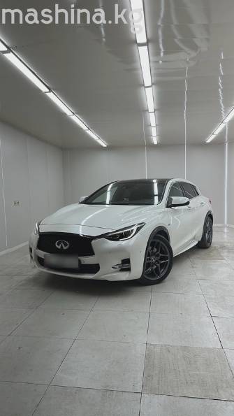 Infiniti Q30 2.0 AMT