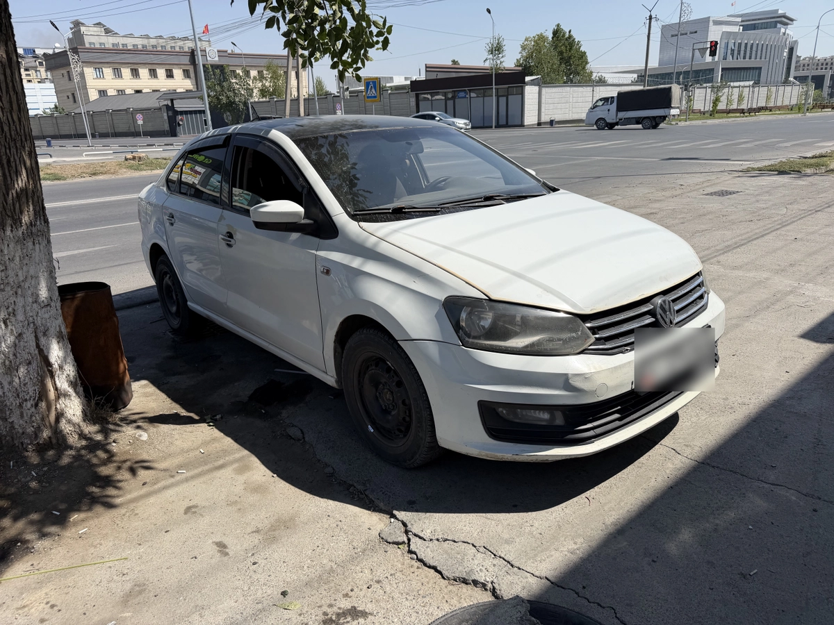 Volkswagen Polo V Рестайлинг 1.6 AT