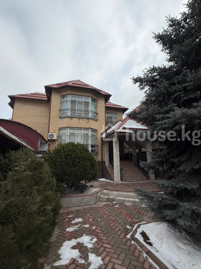 Дом, 6 и более комнат, 400 м2