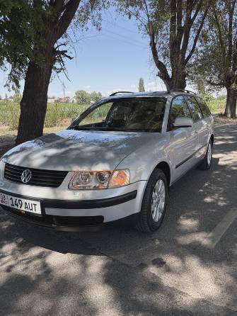 Volkswagen Passat B5 1.6 MT