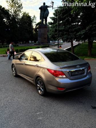 Hyundai Accent IV 1.4 CVT