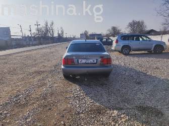 Audi A6 I (C4) 1.8 MT