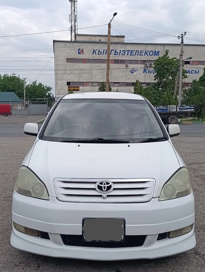 Toyota Ipsum II (M20) Рестайлинг 2.4 AT