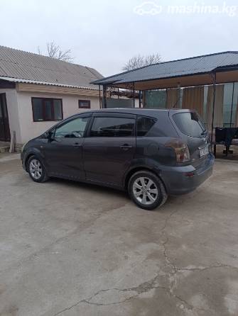 Toyota Corolla Verso I Рестайлинг 2 2.2d MT