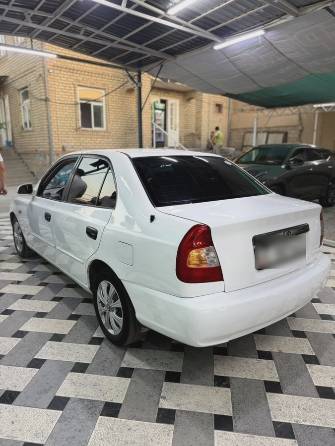 Hyundai Accent II 1.3 AT