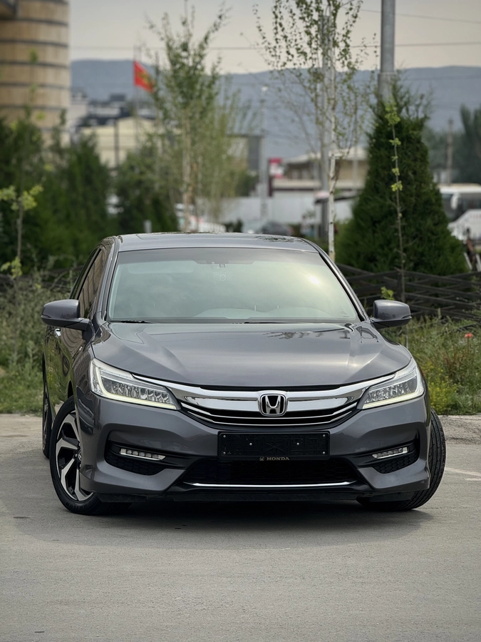 Honda Accord IX Рестайлинг 2.4 CVT