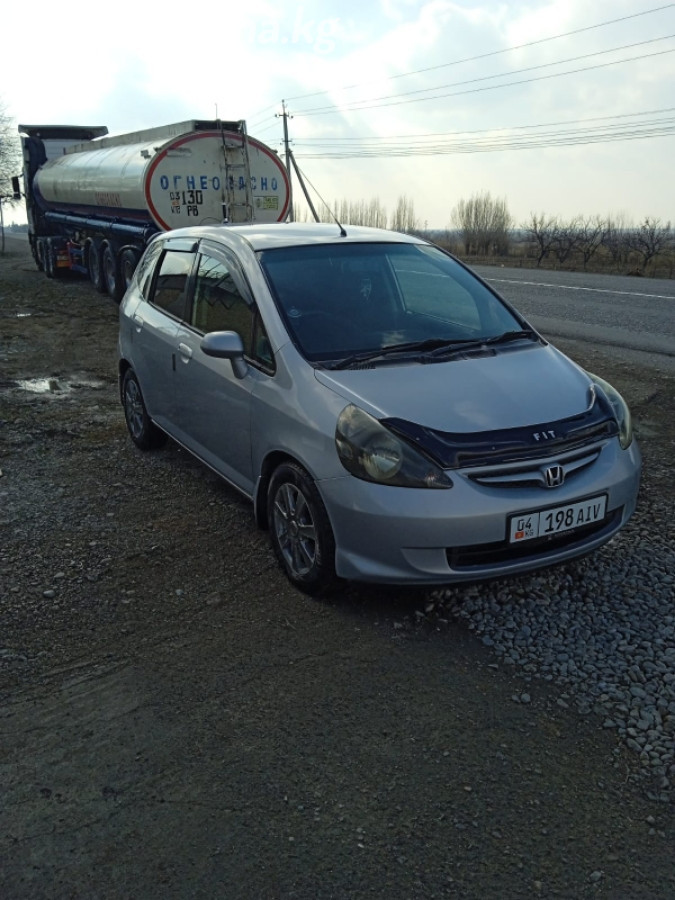 Открыть фото Honda Fit I 1.3 CVT
