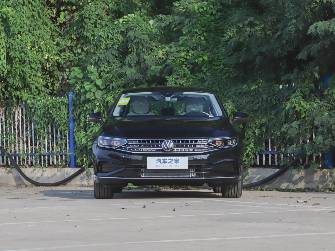 Volkswagen Magotan B9 1.5 AMT