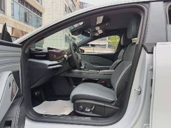 Geely Galaxy E8 665 Electro AT