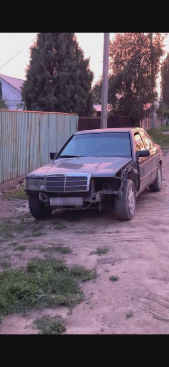 Mercedes-Benz 190 (W201) Mercedes-Benz 190 (W201) 2.0d MT