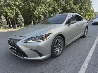 Lexus ES VII 300h 2.5hyb CVT