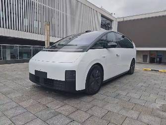 LiXiang Mega 102.7 kWh Electro AT 4WD