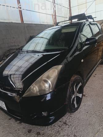 Toyota Wish I 1.8 CVT 4WD