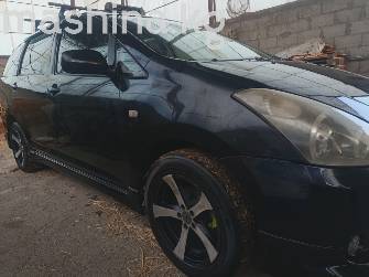 Toyota Wish I 1.8 CVT 4WD
