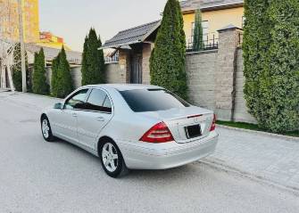 Mercedes-Benz C-Класс II (W203) 200 1.8 AT