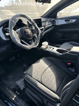 Kia K3 II China Market Рестайлинг 1.5 CVT