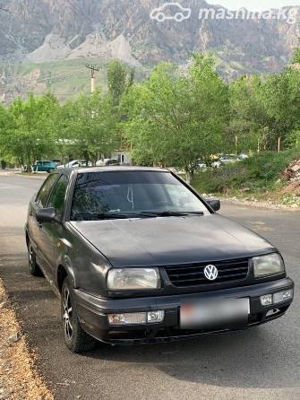 Volkswagen Vento 1.8 MT