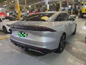 Geely Galaxy L6 125 km 1.5hyb AT