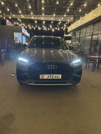 Audi Q5 II (FY) Рестайлинг L 40 TFSI 2.0 AMT 4WD
