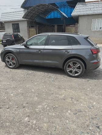 Audi Q5 II (FY) Рестайлинг L 40 TFSI 2.0 AMT 4WD