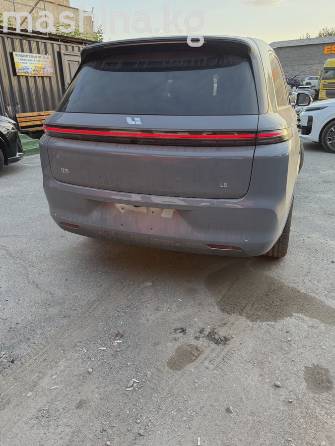 LiXiang L8 Рестайлинг 1.5hyb AT 4WD