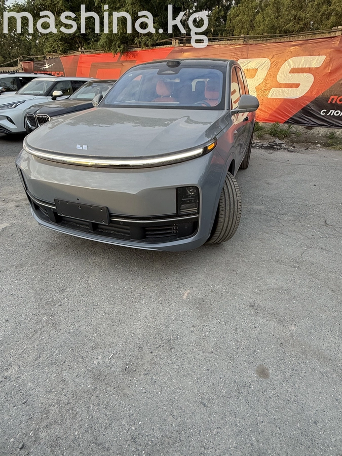 LiXiang L8 Рестайлинг 1.5hyb AT 4WD