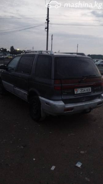 Mitsubishi Space Wagon II 2.0 MT