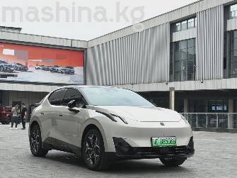 Lynk & Co Z20 Electro AT