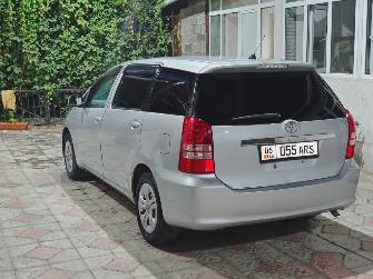 Toyota Wish I Рестайлинг 1.8 AT