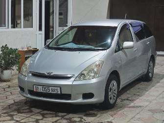 Toyota Wish I Рестайлинг 1.8 AT