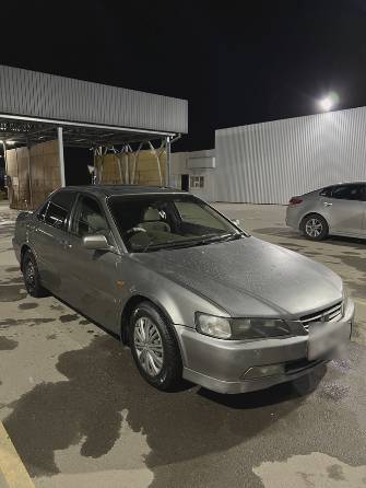 Honda Accord VI 2.0 AT