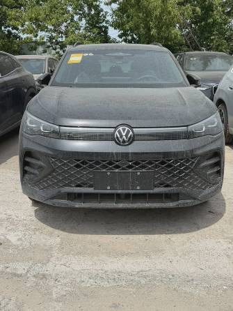 Volkswagen Tiguan II (China Market) L 2.0 AMT 4WD