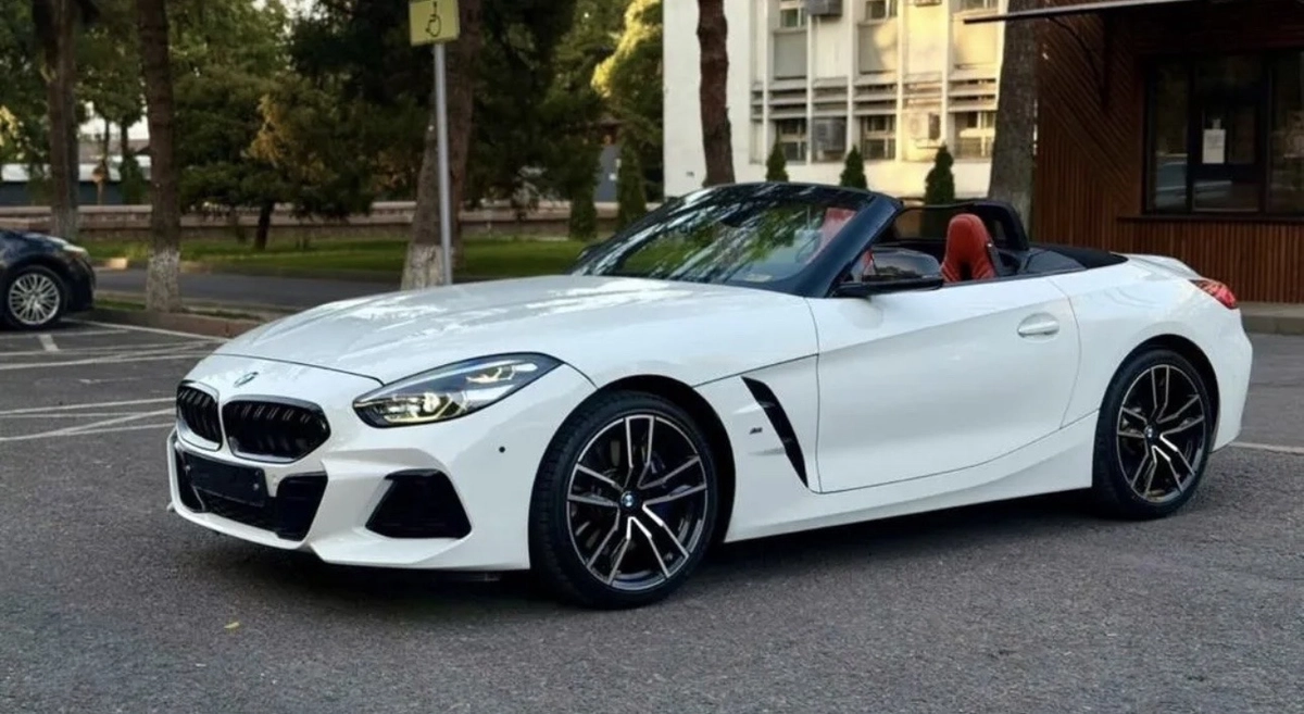 Открыть фото BMW Z4 III (G29) 30i 2.0 AT