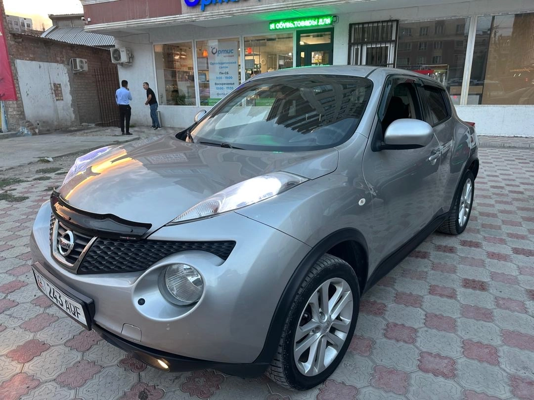 Открыть фото Nissan Juke I 1.6 CVT