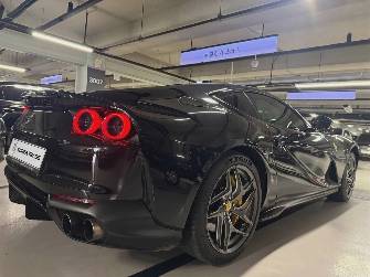 Ferrari 812 Superfast 6.5 AMT