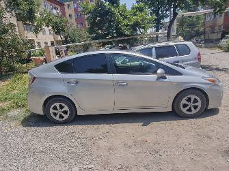 Toyota Prius III Рестайлинг (XW30) Plug-in Hybrid 1.8hyb AT