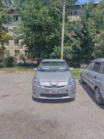 Toyota Prius III Рестайлинг (XW30) Plug-in Hybrid 1.8hyb AT