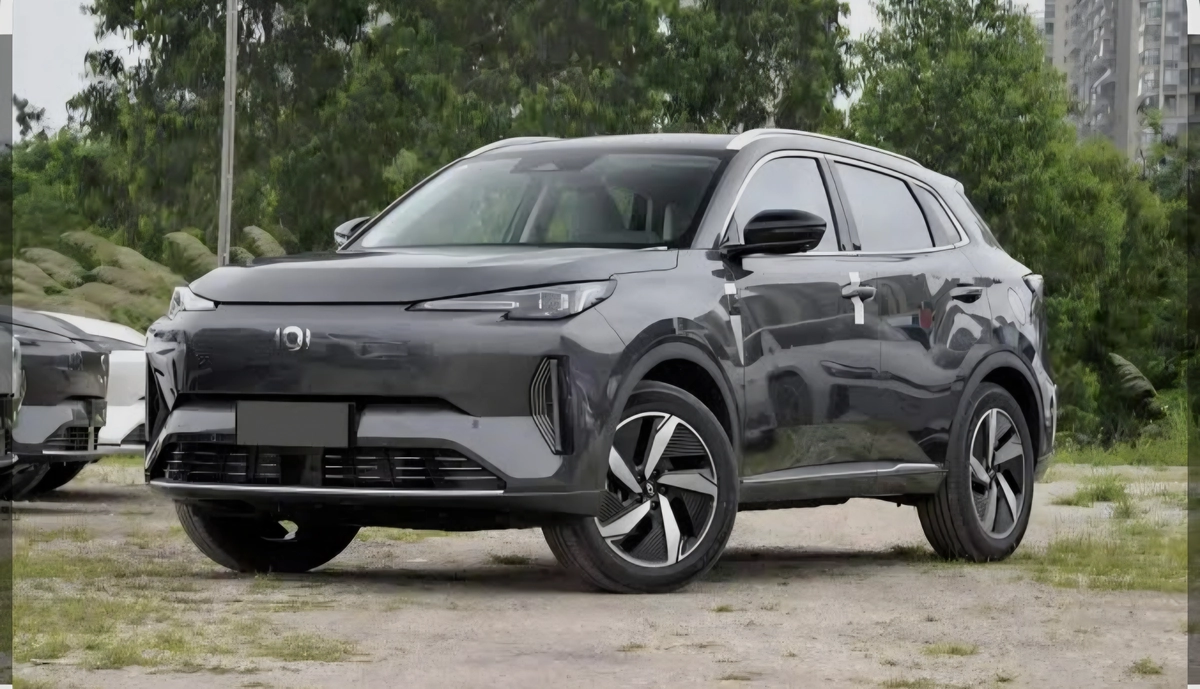 Changan Qiyuan Q05 1.5hyb CVT