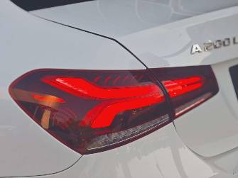 Mercedes-Benz A-Класс IV (W177) 180 1.3 MT
