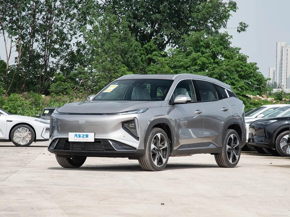 Geely Galaxy L7 9.11 kWh 1.5hyb AT