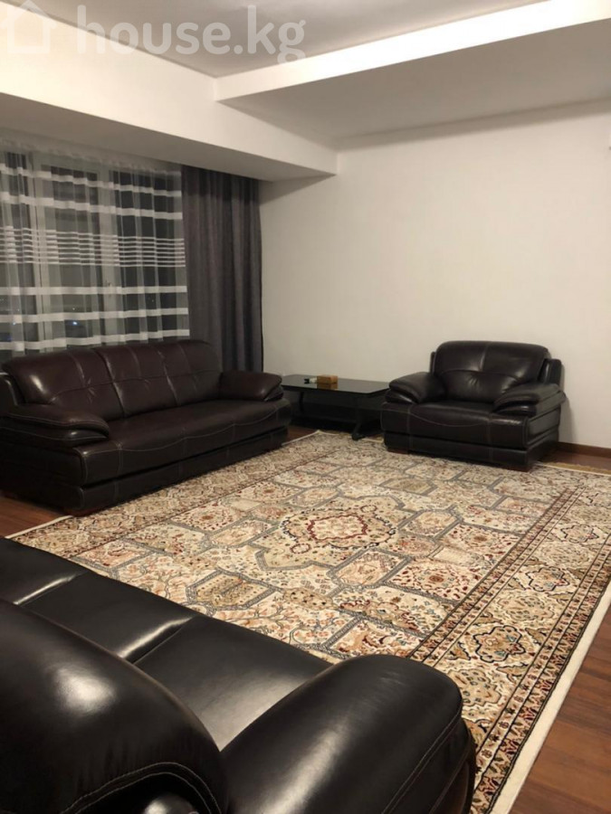 Открыть фото 4-комн. кв., 150 м2