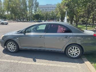 Toyota Avensis II 1.8 MT